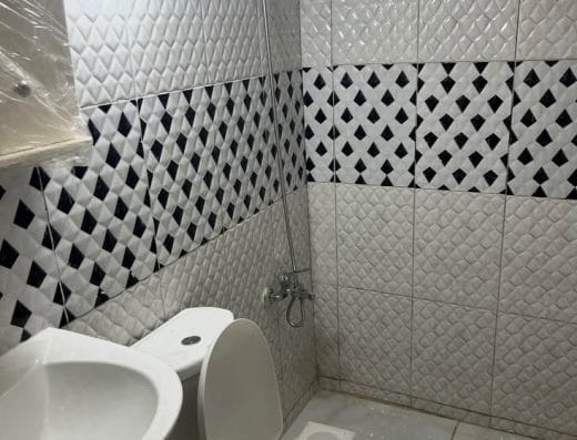 Room for 2 In Clemenceau