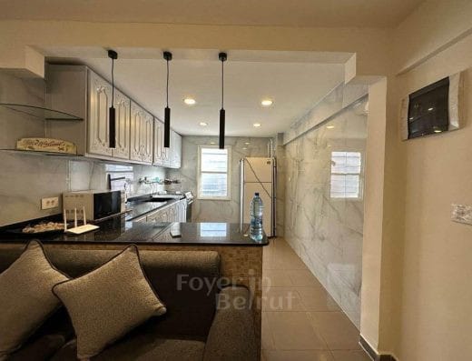 Foyer for rent in Hamra, for a group of 4 to 6 girls only