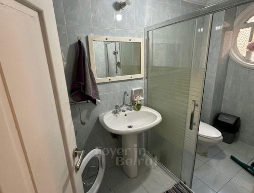 Girls-Only Room for Rent on Spears Street